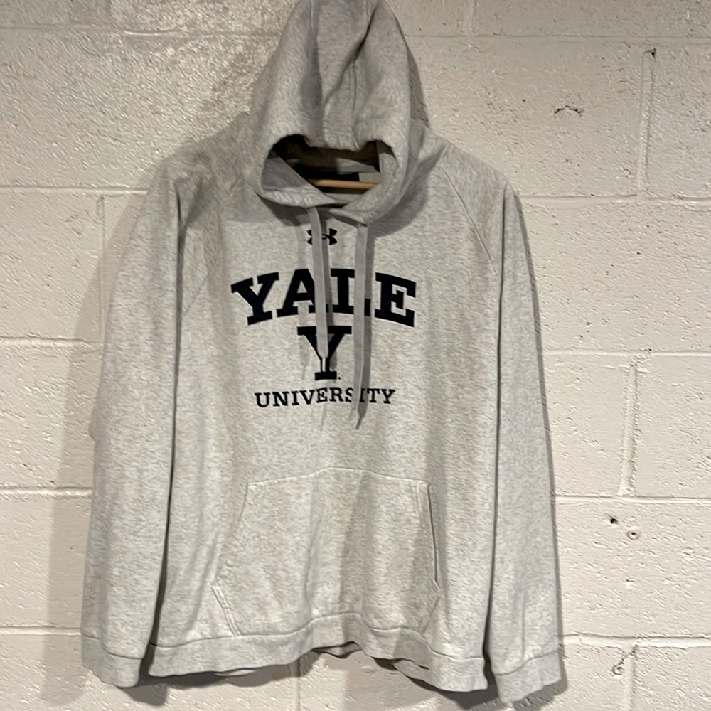 Yale Under Armour XL loose fit hoodie, gray